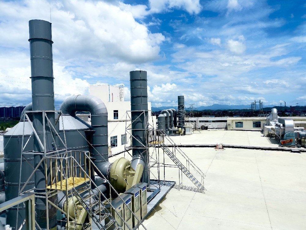 沸石转轮VS活性炭：VOCs治理技术对决