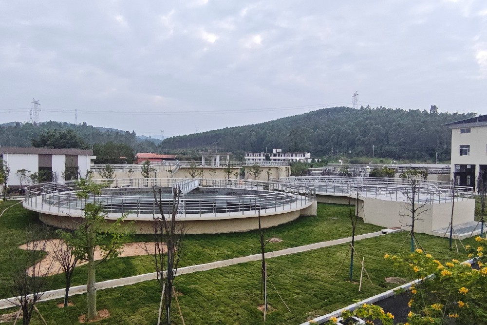 水处理生化条件驱动微生物高效降污